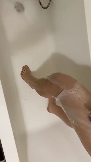 I like many cuming on foot