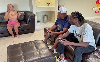 Veronica Cruz the Squirting Pie Girl Gets BBC Threesome