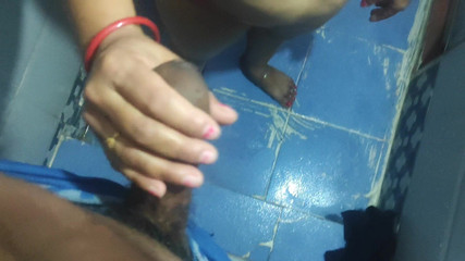 Desi Stepmom Fuck in Bathroom Stepson