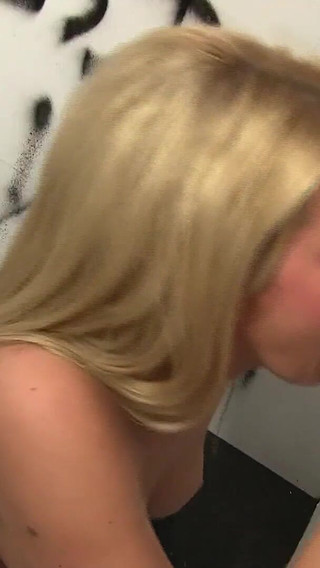 Laela Pryce gets her pussy licked and does great cock sucking