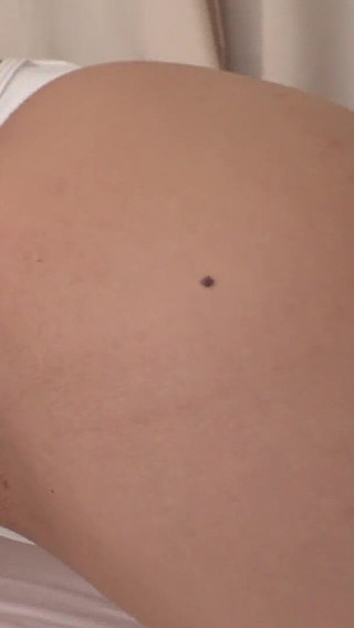 Mihiro, Butt-covered Ass Fetish Striptease