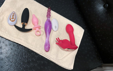 Two-point Pleasure Training for Pussy and Anus