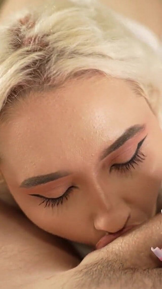 Stepsister Constantly Gets Stuck in the Most Obvious Places to Already Get Fucked