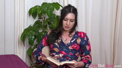 Dark Haired Hottie Pulls Her Panties Aside and Fingers Her Wet Pussy