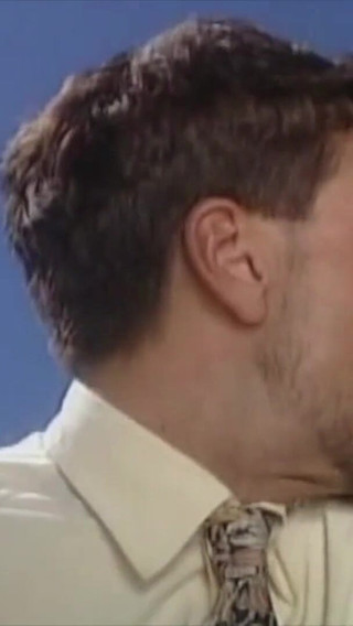 A Massage and Then an Anal by the Pool for the Beautiful Kelly Trump