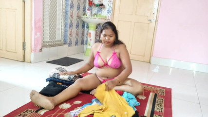 Indian Housewife Sexy Show 2