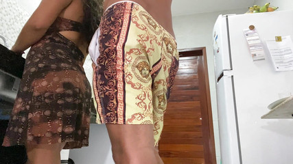 My Big Assesd Stepmother Was Washing the Dishes and I Couldn't to Fuck Her