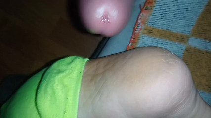 Woke Her up and Cum on Her Smiley Face