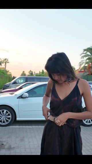 I Want to Get Completely Naked Right Here