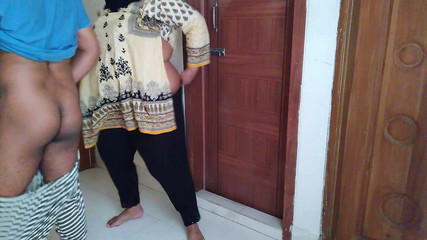 Gujarati Sexy Stepaunty Fucking the Bra Seller Inside the House!