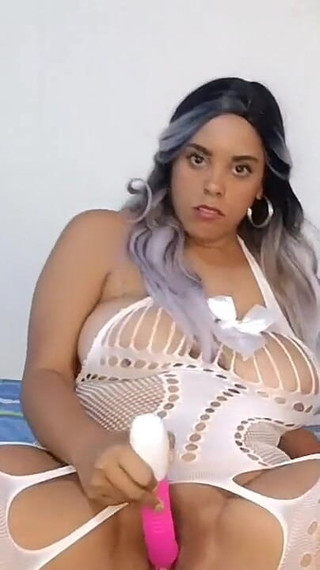 Big Ass Latina Twerks and Plays with Herself