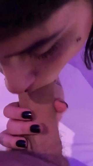 Sua Grande Bunda Tatuada Me Faz Gozar Horrores