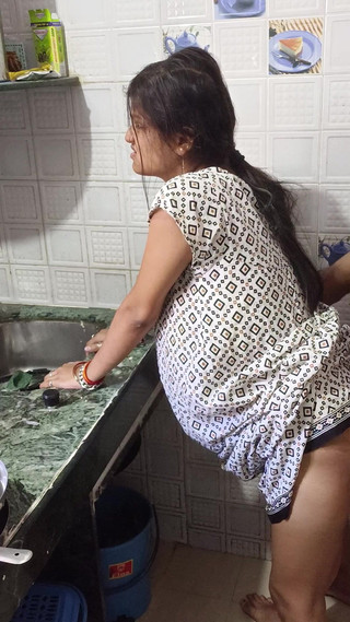 Indian Desi Village Bhabhi Fucked by Brother in Law in the Kitchen