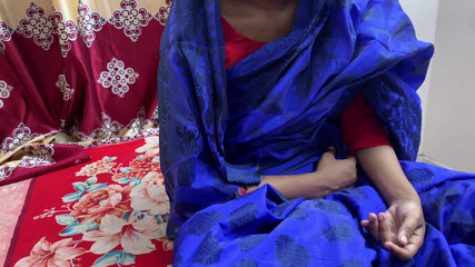 Hot Deshi Stepmother-in - Low Hardcore Sex with Stepson in Low