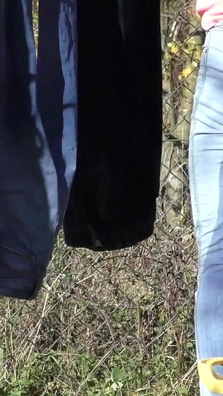 Wetting Jeans When Hangs Laundry