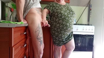 Female Hands Make My Cock Hard and Make Him Cum