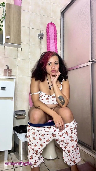 Chubby Girl Morning Routine Full of Farts While Getting Ready