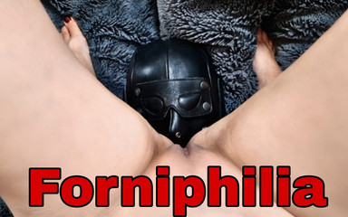Femdom Forniphilia