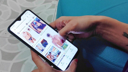 My hot stepmom wants me to fuck her pussy and cum on her face, like the slut enjoys my big cock when Stepdaddy is not at home - MILF