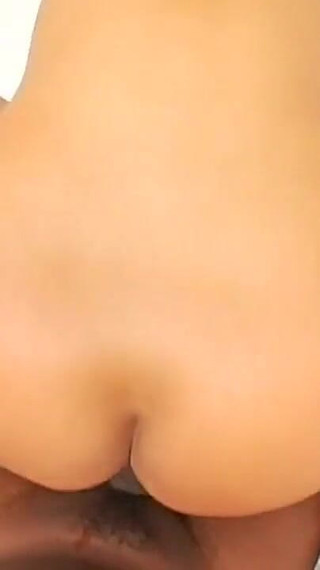 Simone Style Raven Haired Cutie Deep Inside with Lexington