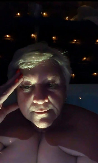 Stream Started on 09/25/2022 06:27 Pm Good Evening From My Hot Tub X