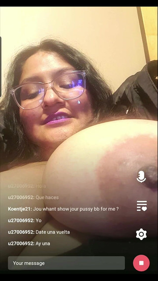 Big Tits Closeup Streaming