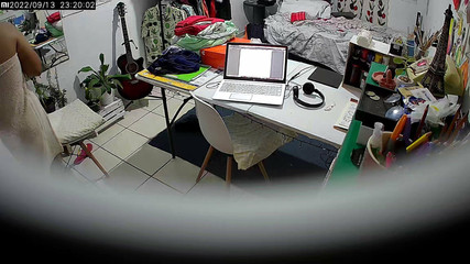 My Chubby Girlfriend Broadcasts on Cam While I'm at Work