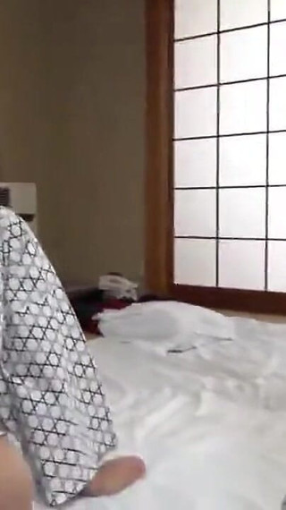 A Silly Video Drama: I Got Picked up by an All-female Travel Group. - 3