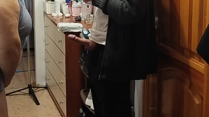 Mother-in-law the Courier with Sex