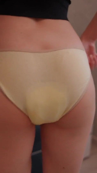 Peeing in the Incontinence Pad