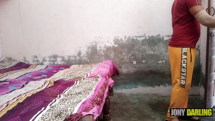 The Servant's Work Came to Demand, the Owner Was Arrested and Released