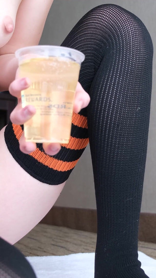 Peeing in Clear Cups Comp