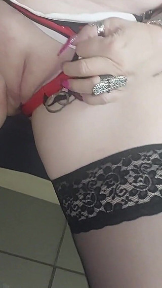 Old Wet Mature Pussy Fucked