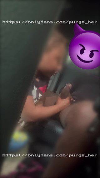 Big Lips Soaked Me in the Backseat