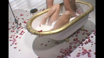 A Horny MILF Get Fucked Hard in the Bath Tub