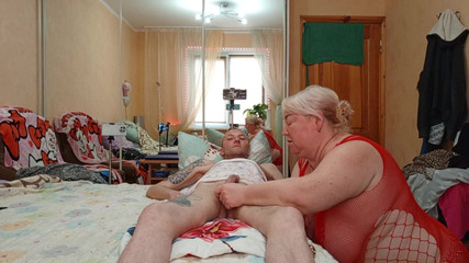 Cum-hungry Mother-in-law Drains Eggs and Swallows Thick Cum