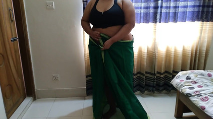 Desi Super Hot Stepaunty Fucked by Neighbor While Wearing Saree - Huge Fuck & Cum