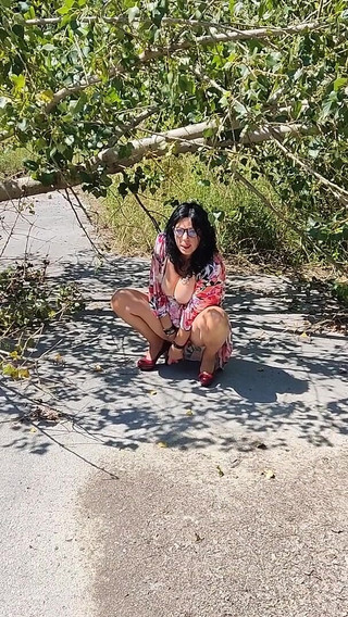 50 Plus Mature Beauty Masturbates Outdoor