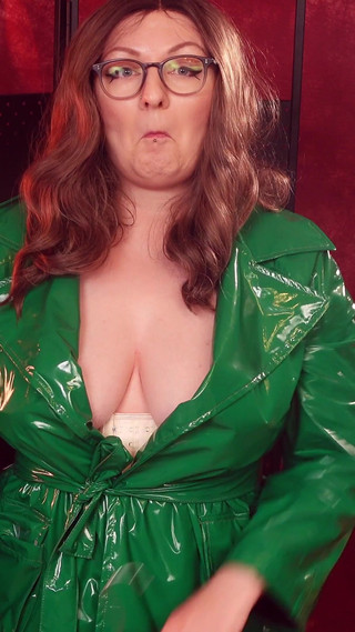 Curvy Me in a Santa Dress... in July!? Try on and Giggles! Arya Grander