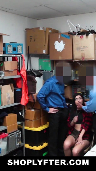 Crook teen rammed by 2 undercover LP officers