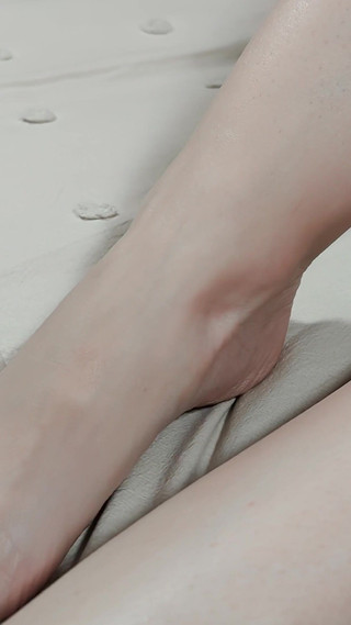 Housewife Ginger Full Body Exploration