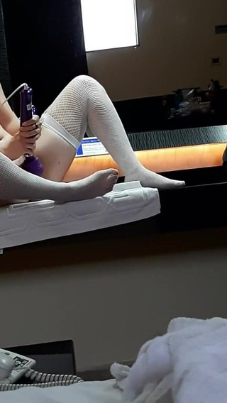 My Tinder Date Squirting and Watching Porn