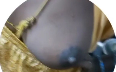 Desi Tamil Housewife’s Live Kitchen Boob Show: Sugar Stepdaddy Call, Cuck Films! Indianhotwifex