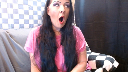 MILF Yawning