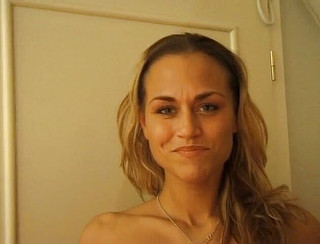 Irresistible blonde babe shows her hot body at the casting