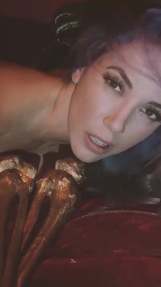 Jelena Jensen Skeletons