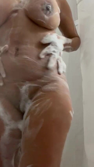 Shower Time with Superhead