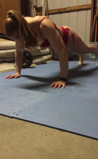 Todays Workout Pushups, Chest Fly and Triceps Part 1