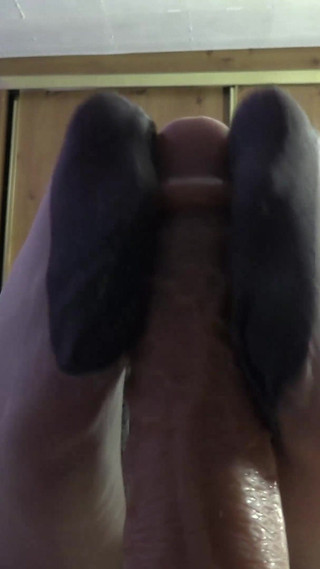 Femdom Foot Job (pov)