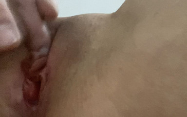 Student masturbates watching porn and cums